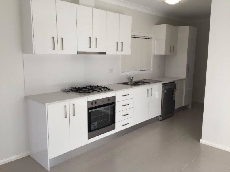 42a Elwood Crescent, Quakers Hill NSW 2763