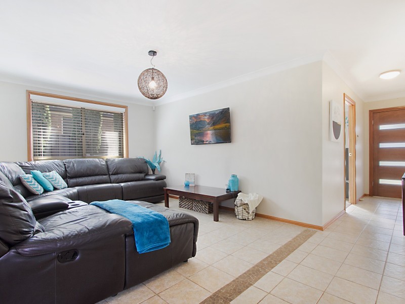 6 Olive Lee Street, Quakers Hill NSW 2763