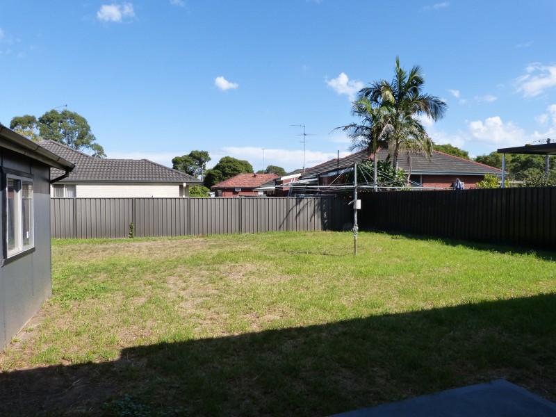 122 Davis Road, Marayong NSW 2148