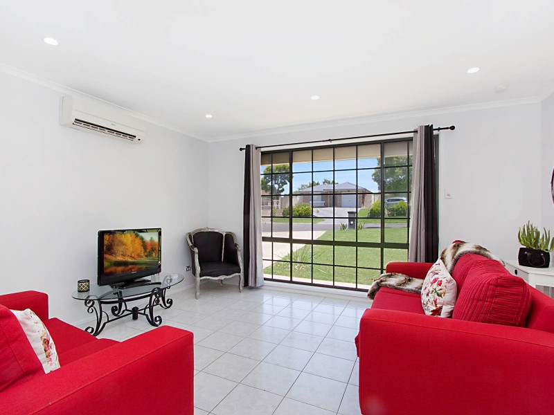 13 Wigmore Grove, Glendenning NSW 2761