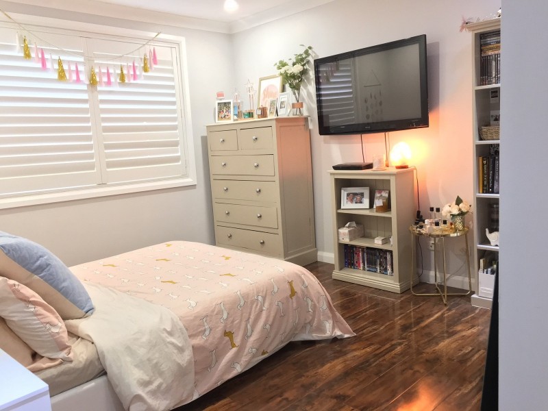 8 Pendley Crescent, Quakers Hill NSW 2763