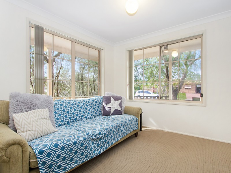15  Doolan Street, Dean Park NSW 2761