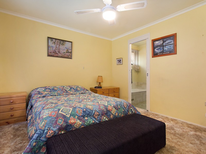 18 Cowper Circle, Quakers Hill NSW 2763