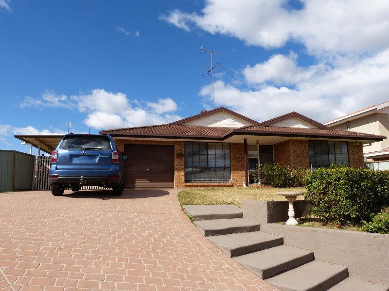 10 Afton Place, Quakers Hill NSW 2763