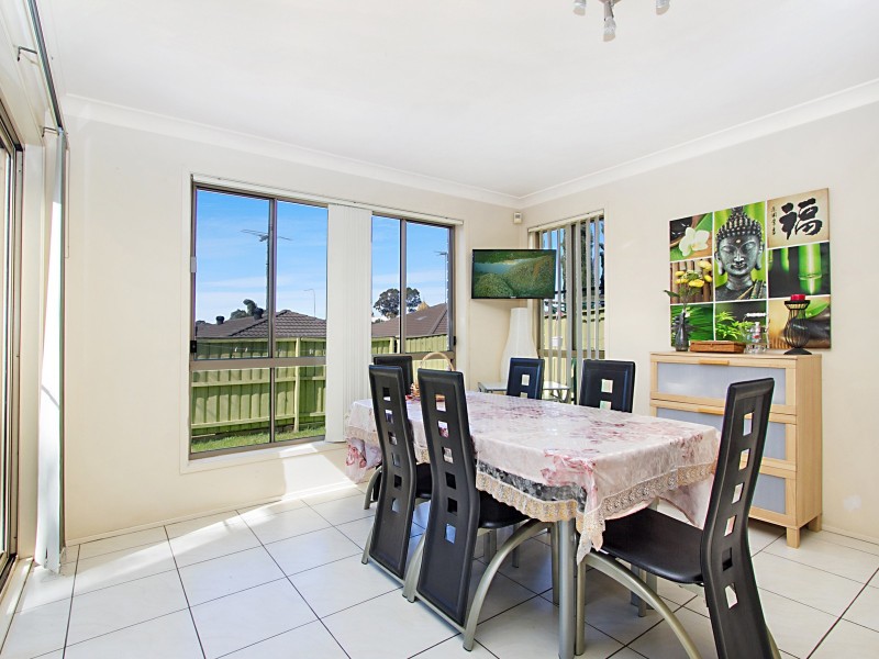 8/3 Montel Place, Acacia Gardens NSW 2763