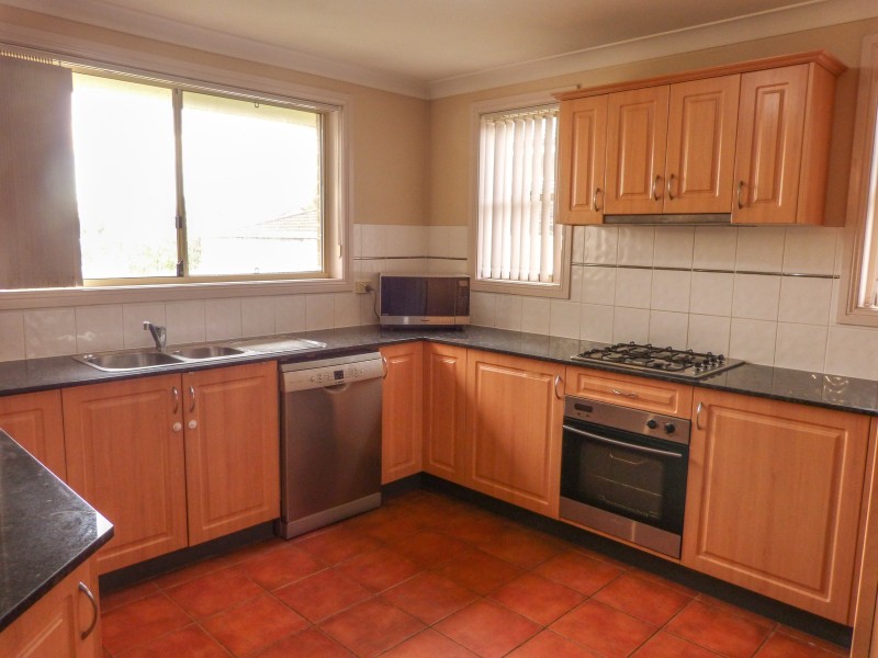 2/24 Spica Place, Quakers Hill NSW 2763