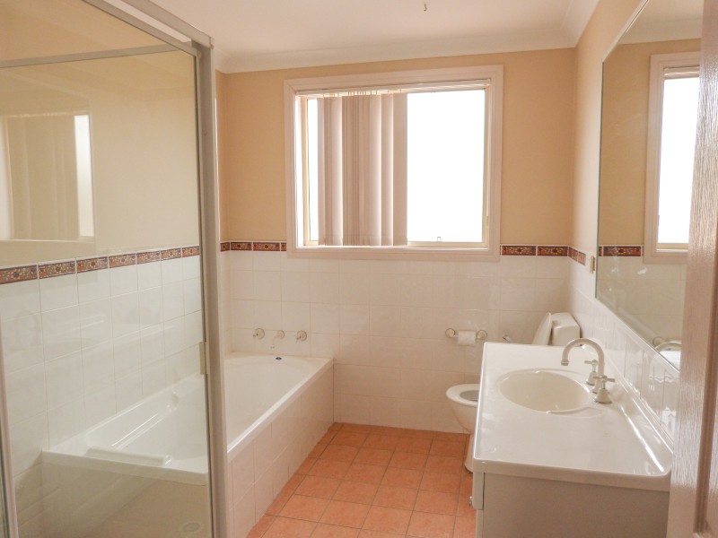 2/24 Spica Place, Quakers Hill NSW 2763