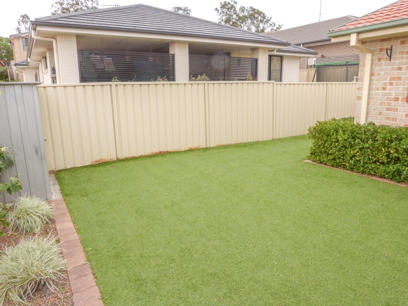 2/24 Spica Place, Quakers Hill NSW 2763