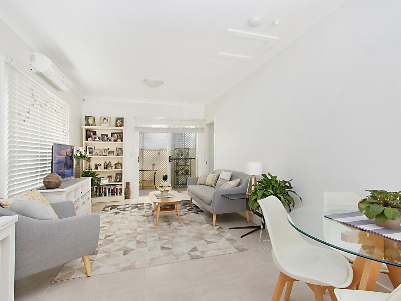 7 Goddard Crescent, Quakers Hill NSW 2763