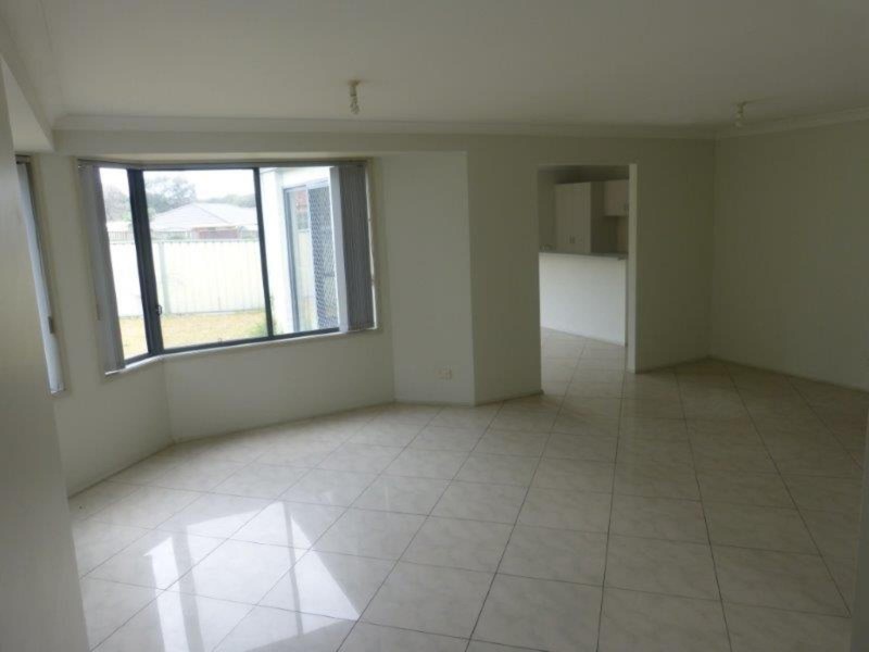 8 Orchid Court, Quakers Hill NSW 2763