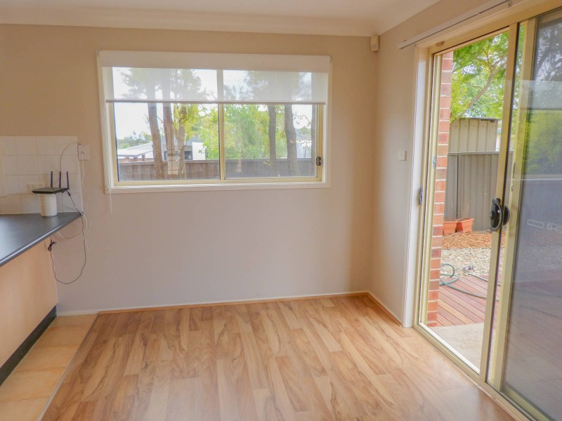 4/213 Quakers Road, Quakers Hill NSW 2763