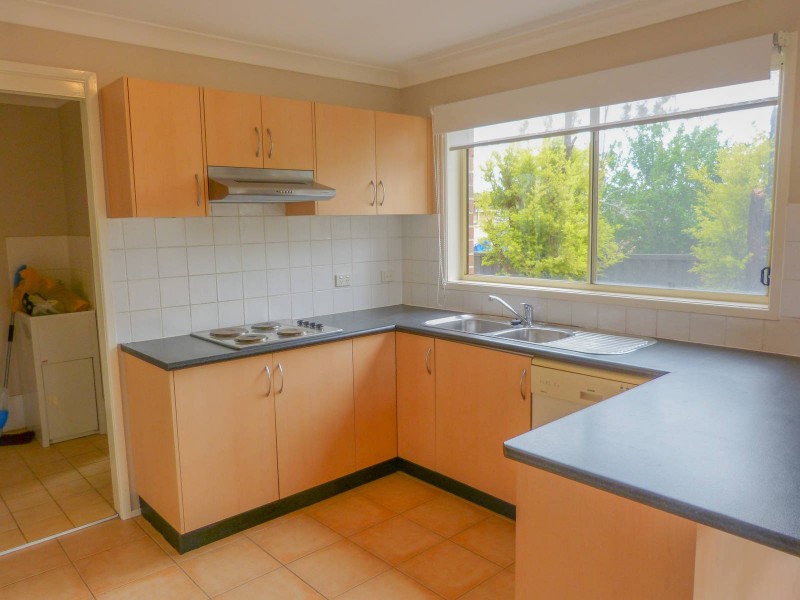 4/213 Quakers Road, Quakers Hill NSW 2763