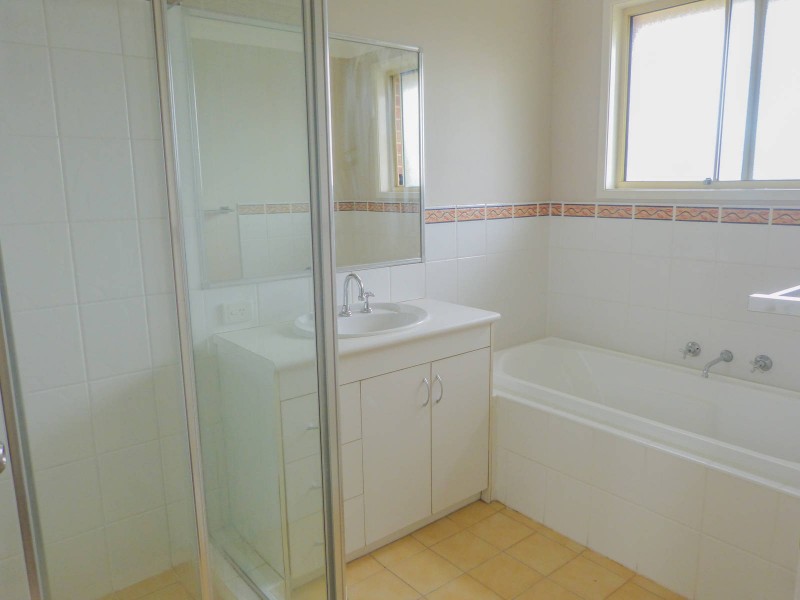 4/213 Quakers Road, Quakers Hill NSW 2763