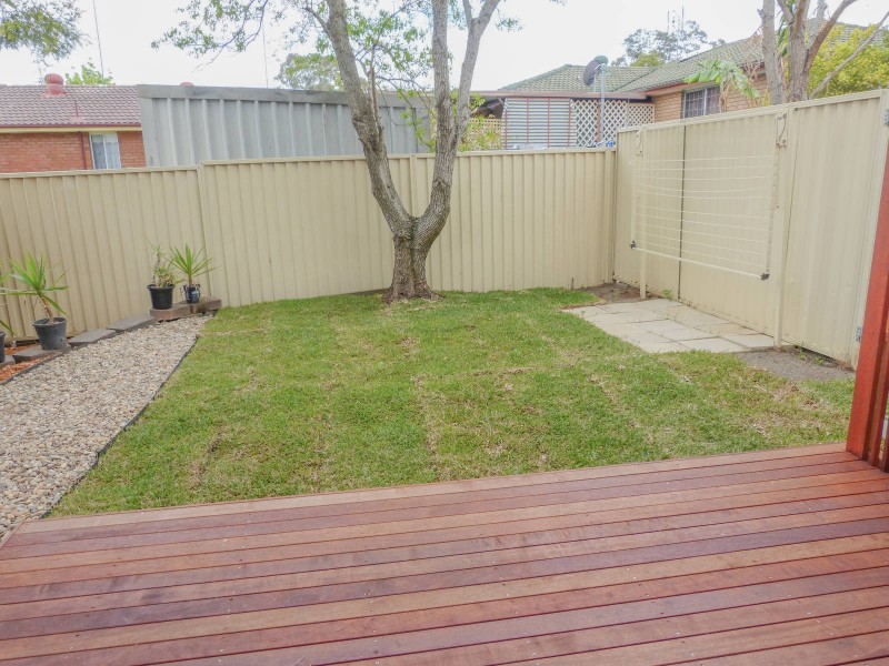 4/213 Quakers Road, Quakers Hill NSW 2763