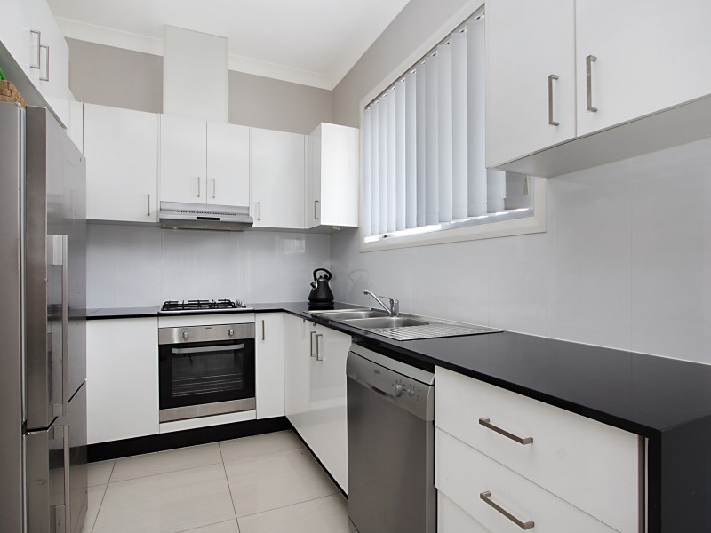 2/48  Denis Winston Drive, Doonside NSW 2767