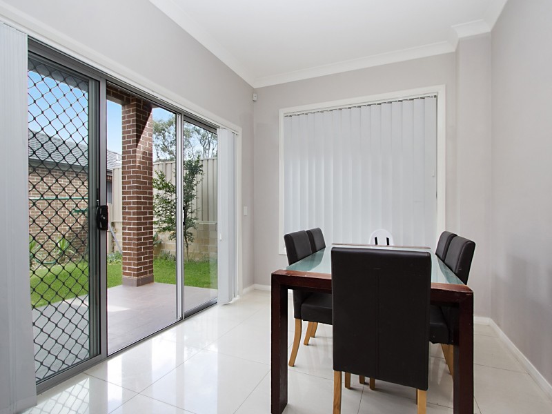 2/48  Denis Winston Drive, Doonside NSW 2767