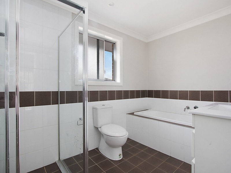 2/48  Denis Winston Drive, Doonside NSW 2767