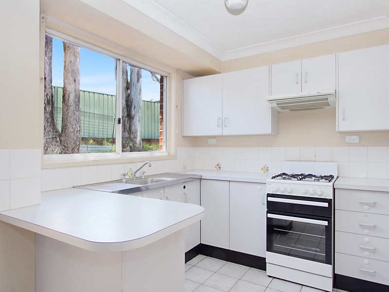 8 Tully Place, Quakers Hill NSW 2763