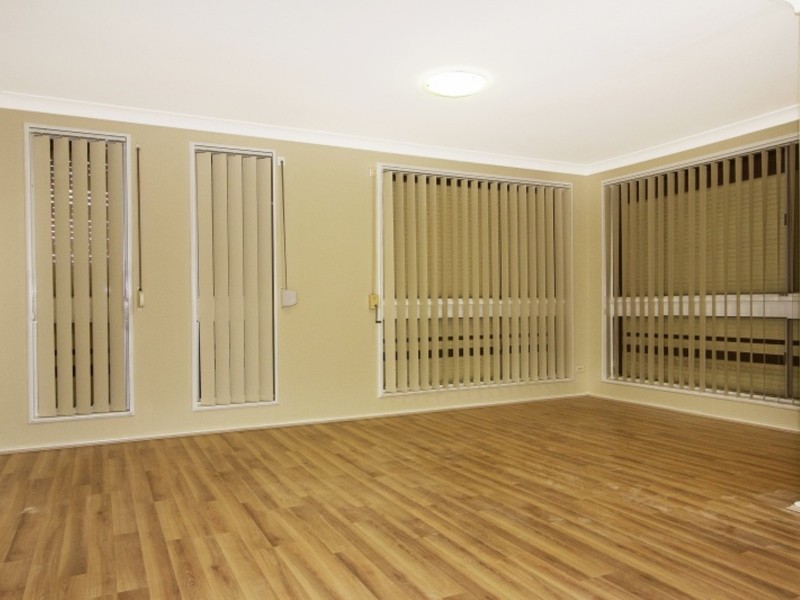 77  Falmouth Road, Quakers Hill NSW 2763