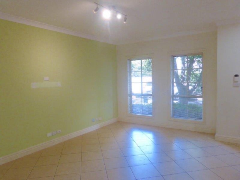 15/6 Blossom Place, Quakers Hill NSW 2763