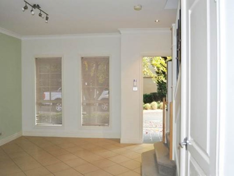 15/6 Blossom Place, Quakers Hill NSW 2763