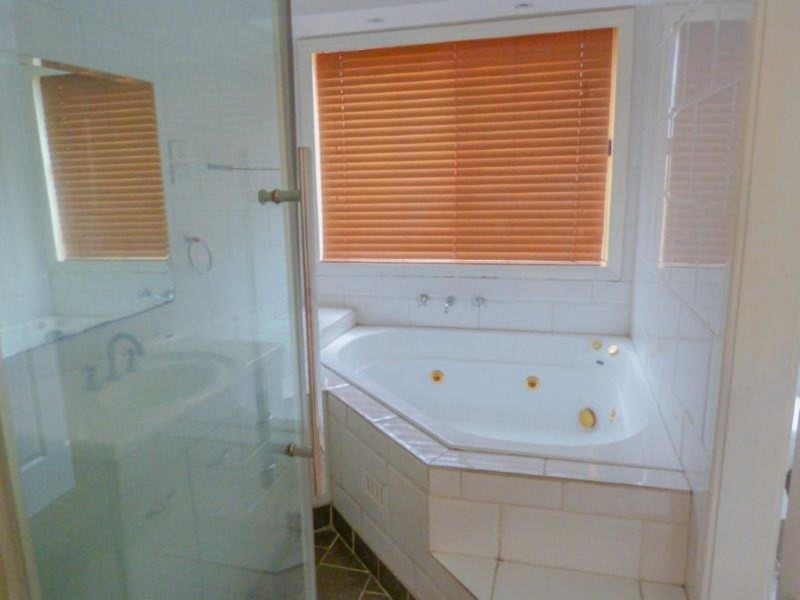 22 Maslin Crescent, Quakers Hill NSW 2763