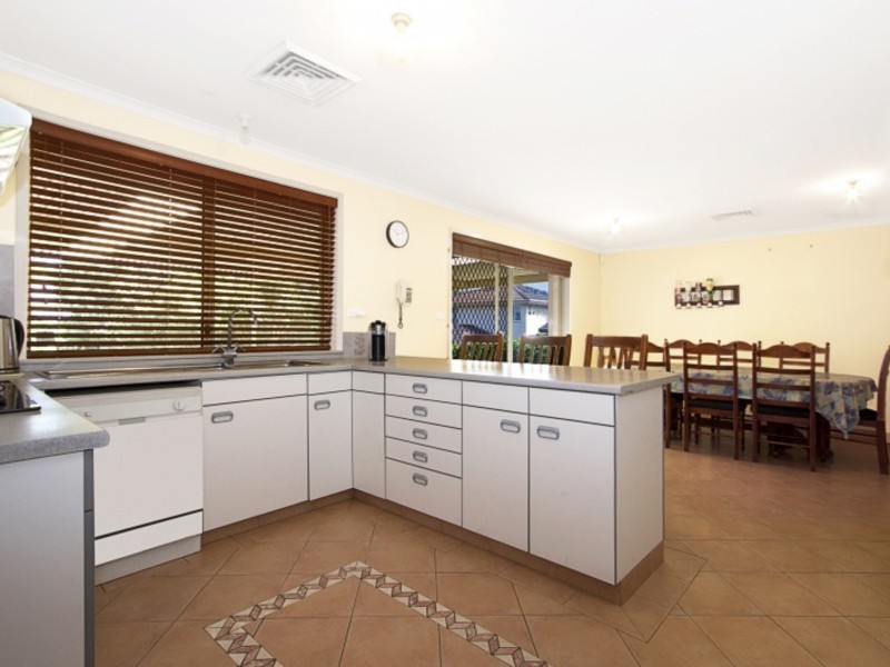 2 Maidos Place, Quakers Hill NSW 2763