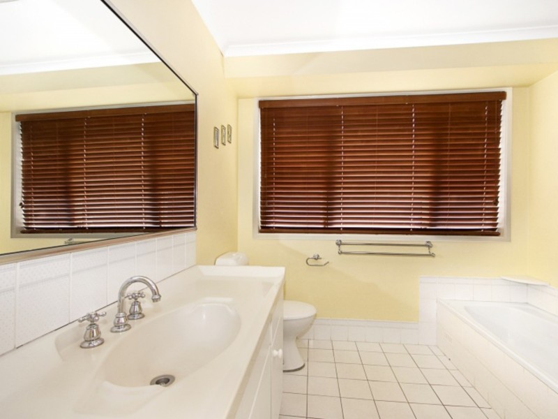 2 Maidos Place, Quakers Hill NSW 2763