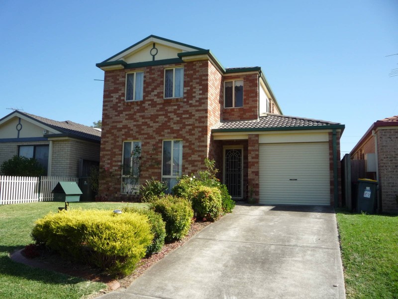 67 Manorhouse Blvd, Quakers Hill NSW 2763