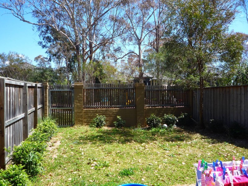 42 Treetop Circuit, Quakers Hill NSW 2763