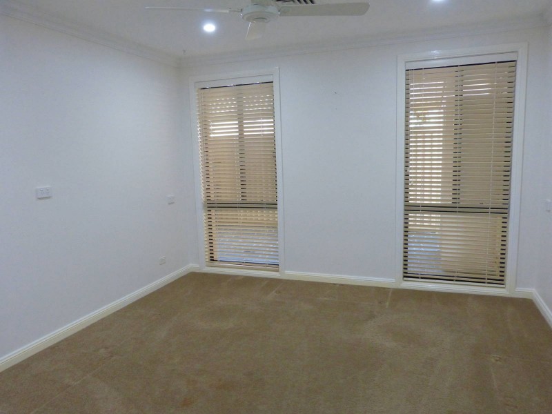 14 Tanzanite Street, Quakers Hill NSW 2763