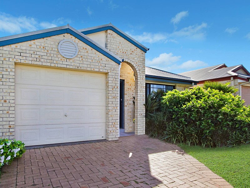 111 Manorhouse Boulevard, Quakers Hill NSW 2763
