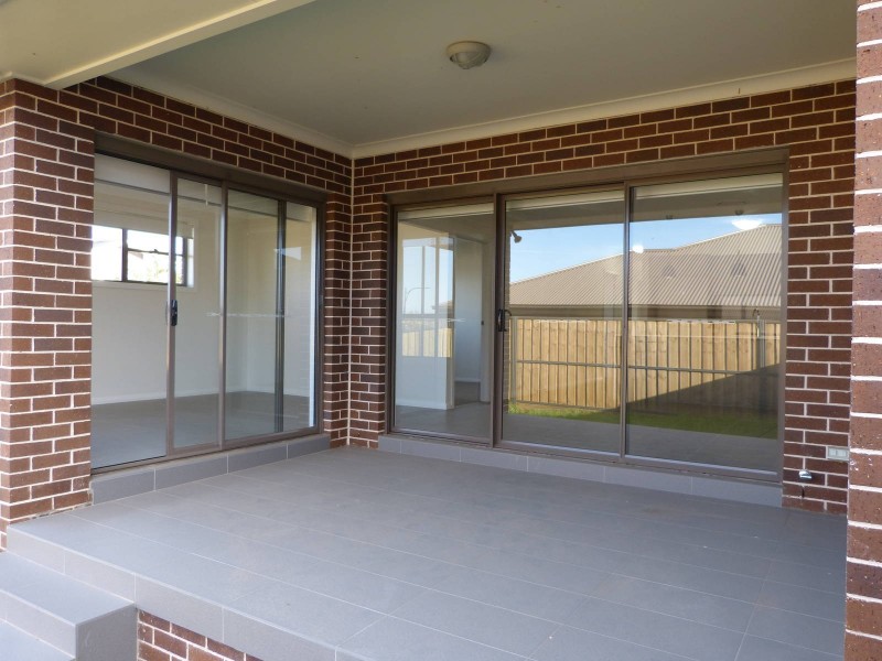 92 Sundowner Parkway, Box Hill NSW 2765