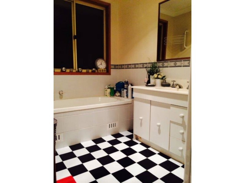 11b Aylward Avenue, Quakers Hill NSW 2763