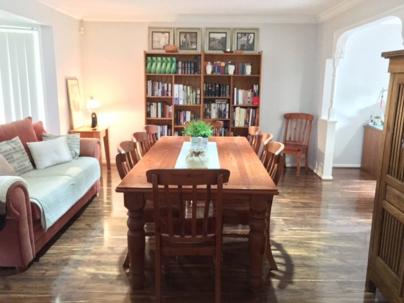 8 Pendley Crescent, Quakers Hill NSW 2763