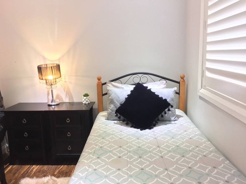 8 Pendley Crescent, Quakers Hill NSW 2763