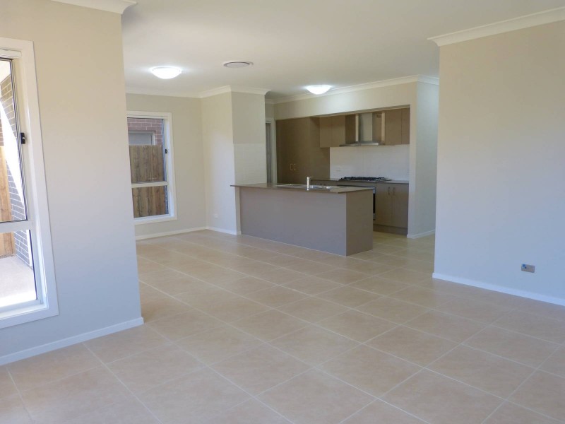 12 Vevers Avenue, Marsden Park NSW 2765