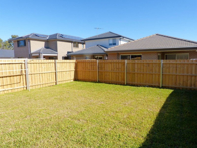 12 Vevers Avenue, Marsden Park NSW 2765