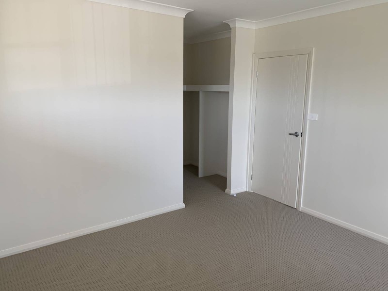 4 Slate Road, Box Hill NSW 2765