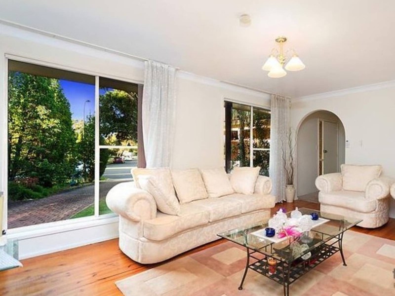 43 Lobelia Crescent, Quakers Hill NSW 2763