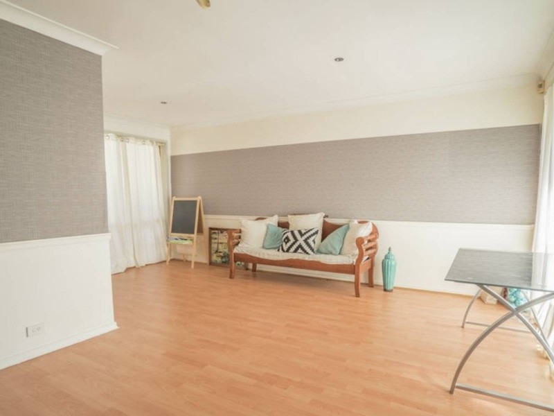 11 Toomey Crescent, Quakers Hill NSW 2763