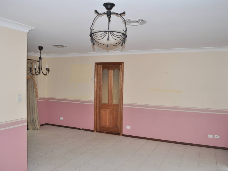 18 Acuba Grove, Quakers Hill NSW 2763