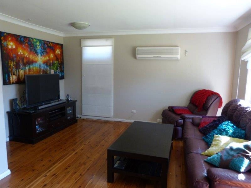 16 Sycamore Crescent, Quakers Hill NSW 2763