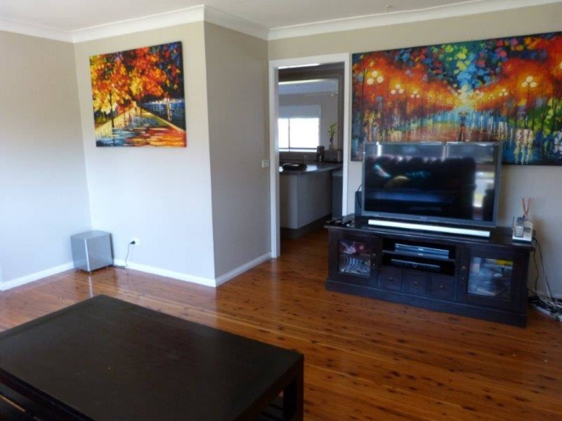 16 Sycamore Crescent, Quakers Hill NSW 2763