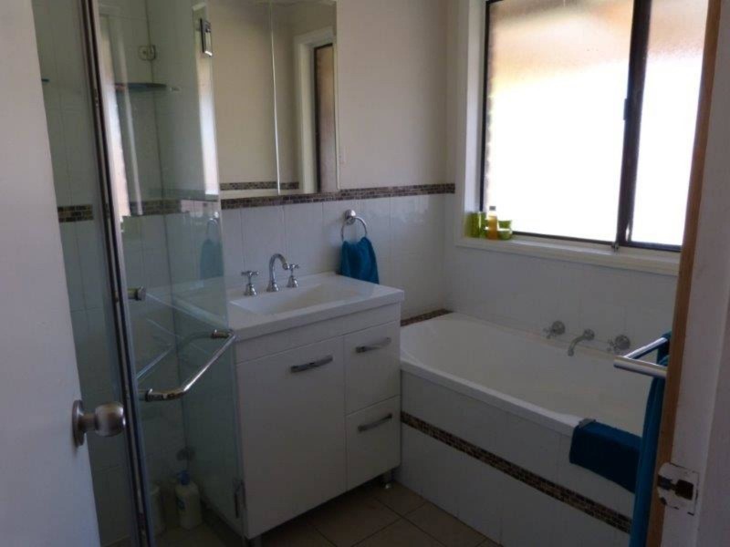 16 Sycamore Crescent, Quakers Hill NSW 2763