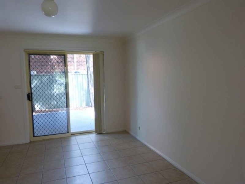 12 Hillcrest Road, Quakers Hill NSW 2763