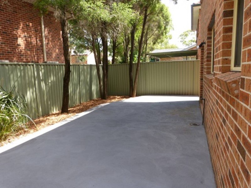 12 Hillcrest Road, Quakers Hill NSW 2763