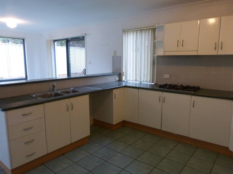 27 Aquamarine Street, Quakers Hill NSW 2763