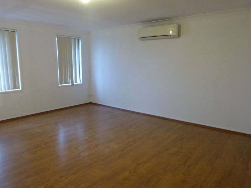 27 Aquamarine Street, Quakers Hill NSW 2763