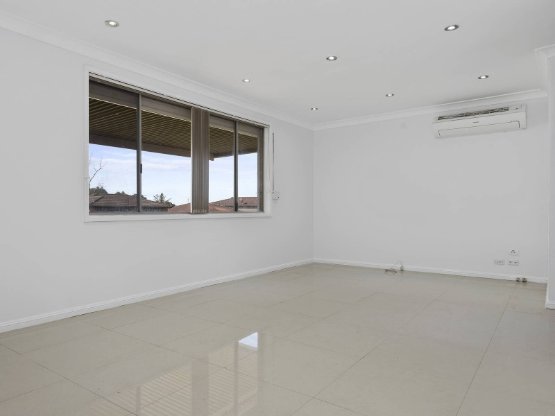 15  Kenneth Crescent, Dean Park NSW 2761